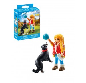 Mujer con Perro de Montaña Playmobil